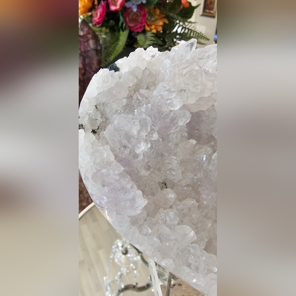 Large Natural Clear Quartz w/light Pink Hue - Picture 12 of 16